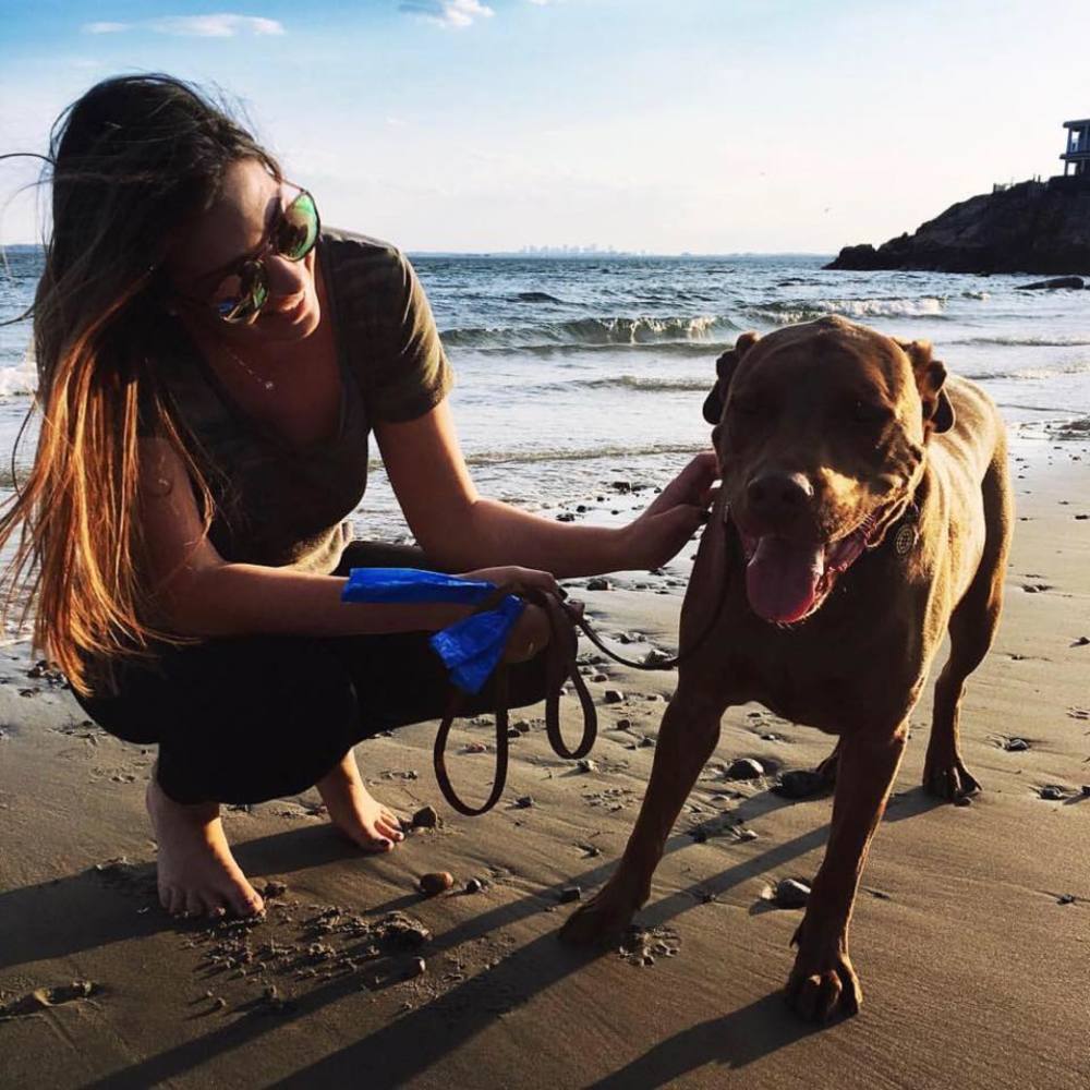 Meet your Posher, Lara